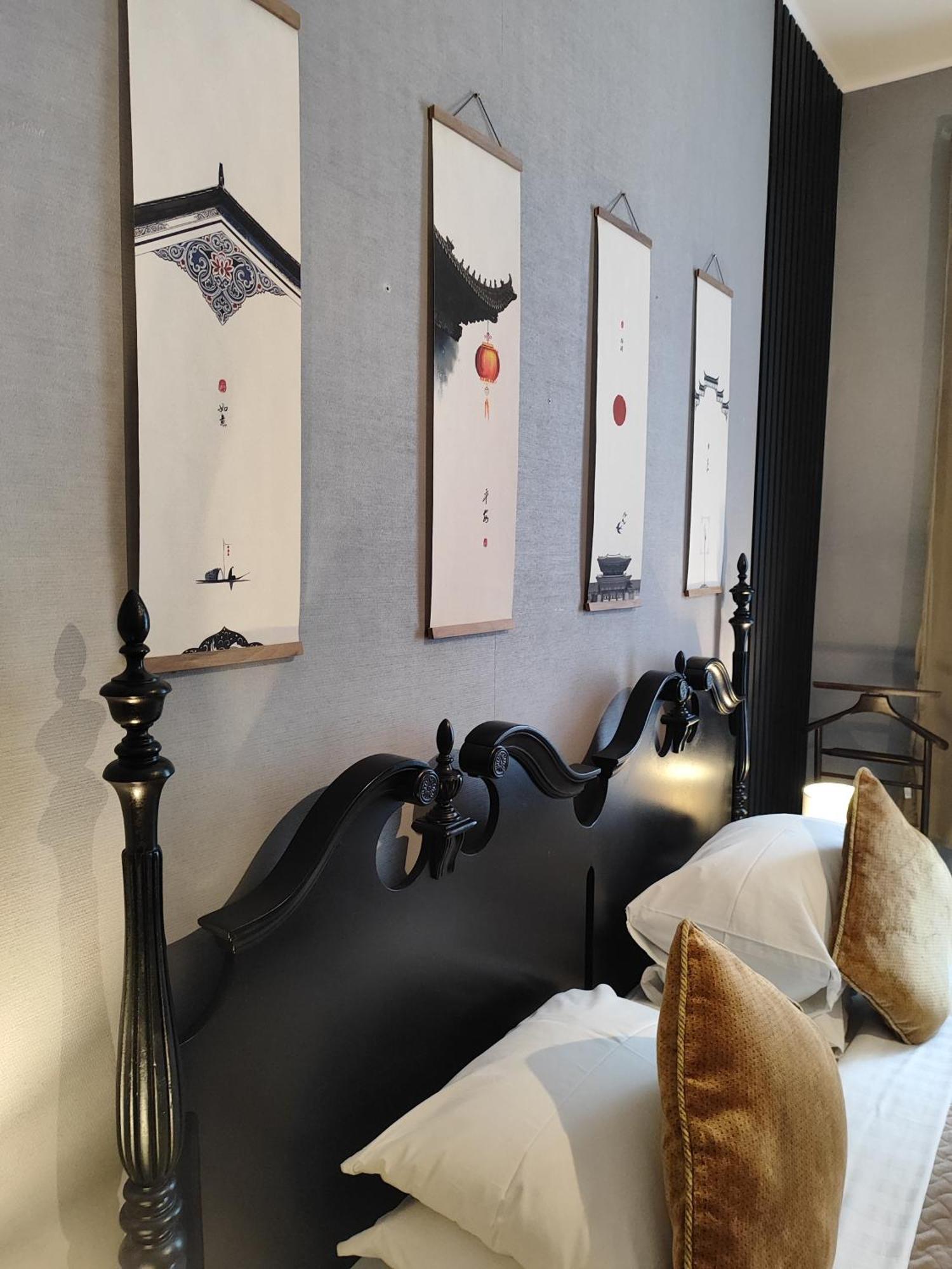 L'Entree Chambres D'Hotes Bar & Restaurant Castillonnès エクステリア 写真